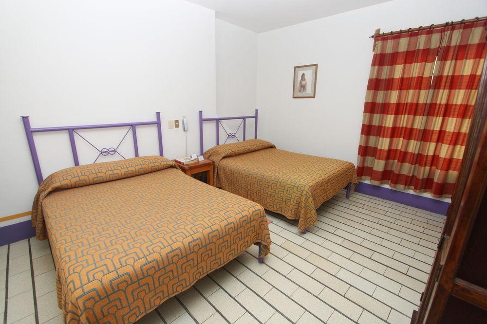 Hotel Posada El Cid Oaxaca ภายนอก รูปภาพ