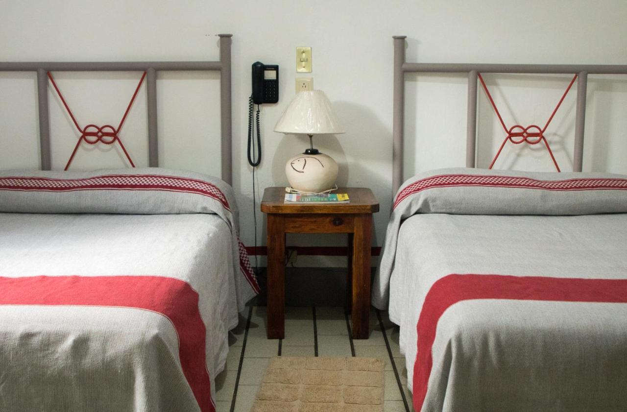 Hotel Posada El Cid Oaxaca ภายนอก รูปภาพ